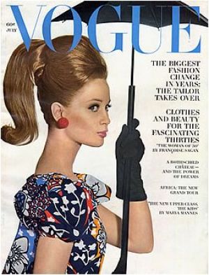 Vintage Vogue magazine covers - wah4mi0ae4yauslife.com - Vintage Vogue July 1963 - Celia Hammond.jpg